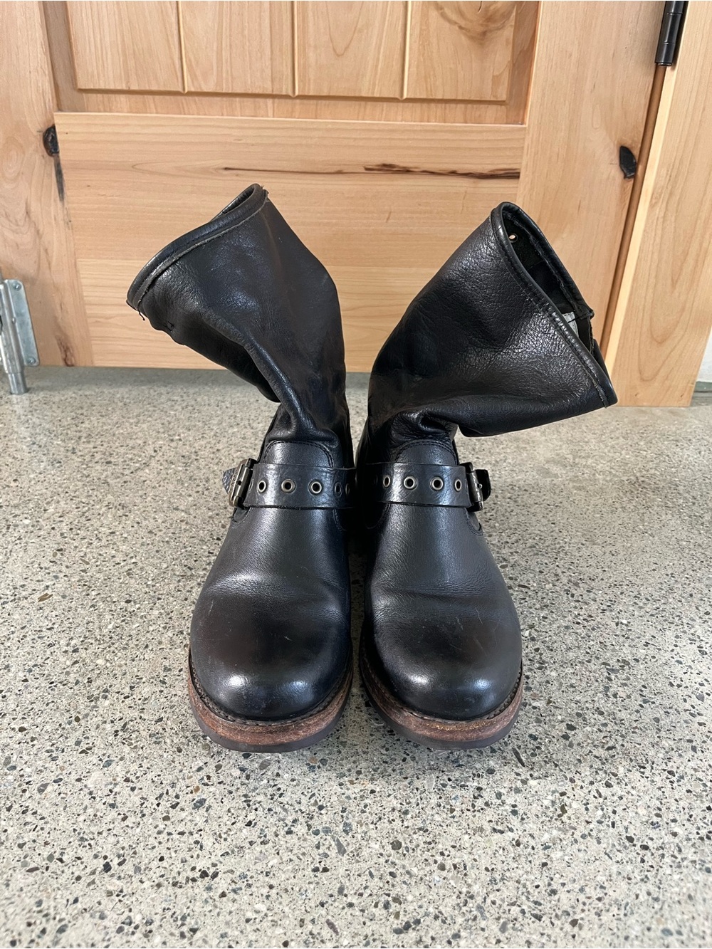 FRYE Veronica Slouchy Black Leather Boots, 7.5